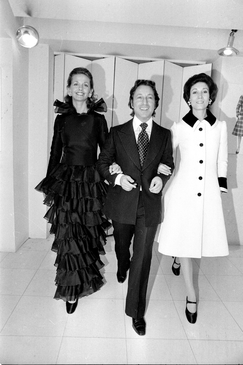 Illustration for article titled Designer Arnold Scaasi, Beloved By Stars and First Ladies, Dies at 85